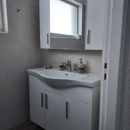 Aqua Daire