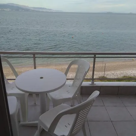 Aqua לוטרה אוריאס אלניס